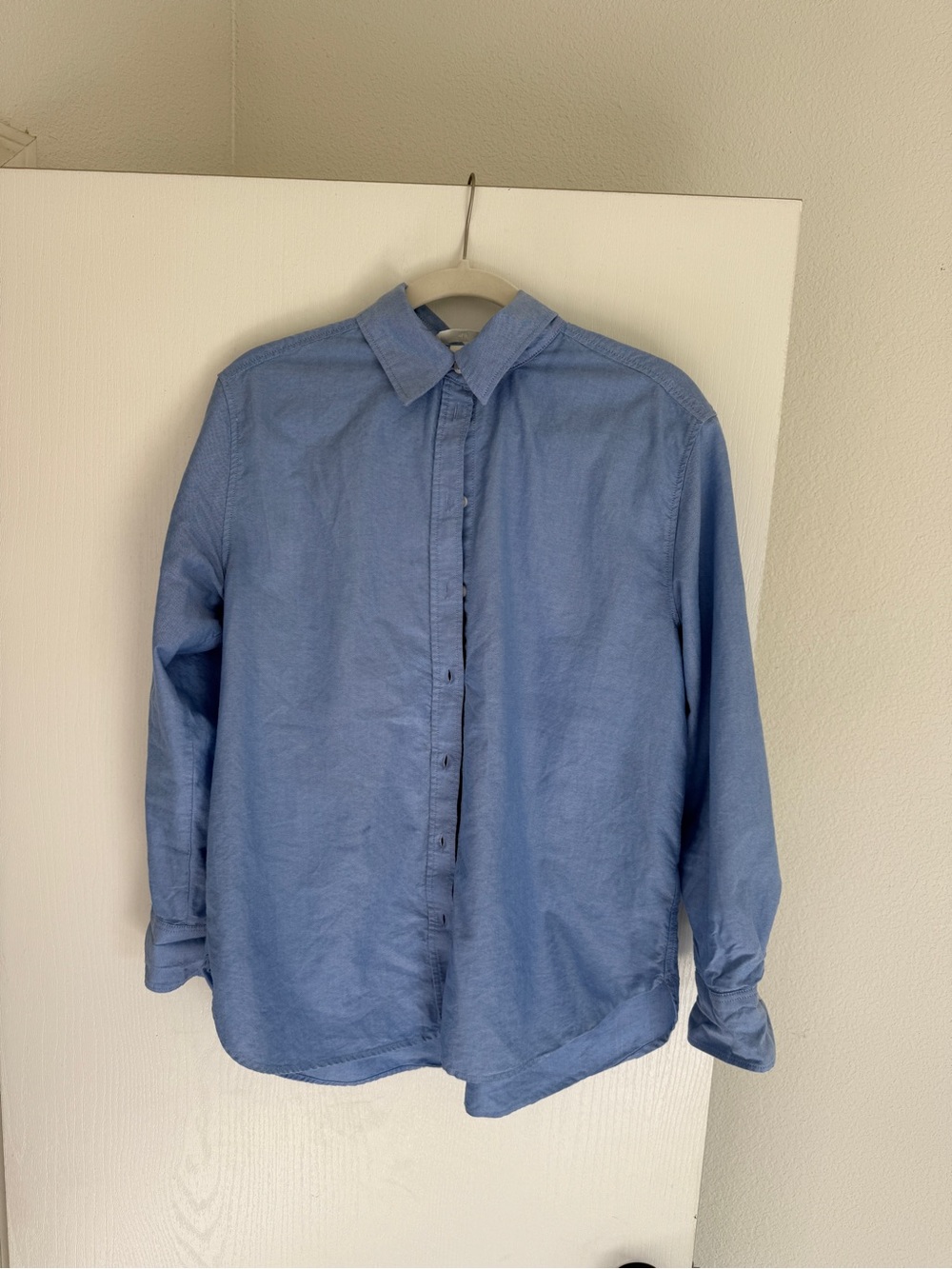 H&M Light Blue Long-Sleeve Button-Up Shirt